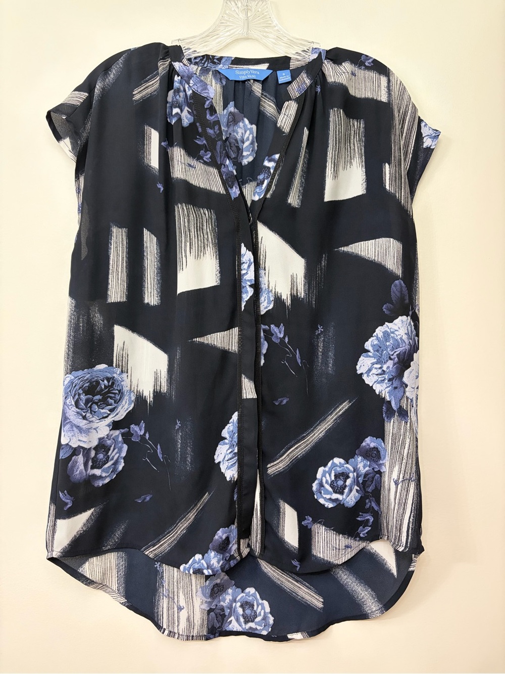 Simply Vera Women's Navy Floral Print Tunic Sleeveless Blouse Size S